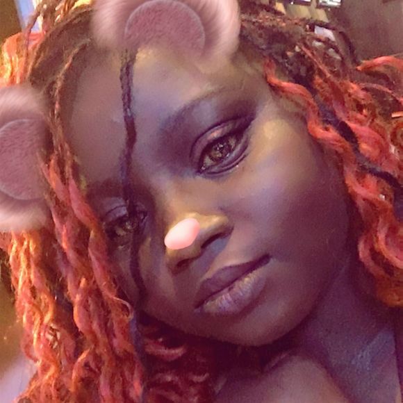 Meet your Posher, Simone - Picture 1 of 1